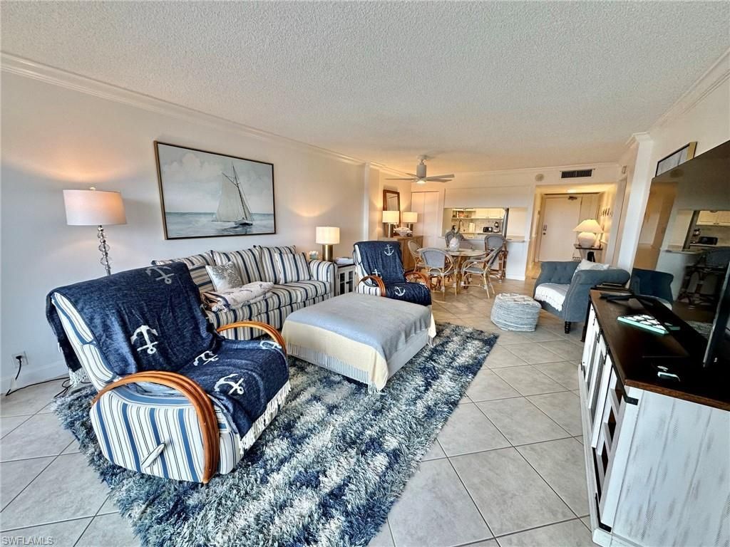 1 Bluebill Ave, Unit 604, Naples, FL 34108 Photo
