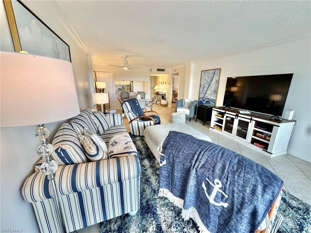 1 Bluebill Ave, Unit 604, Naples, FL 34108 Photo