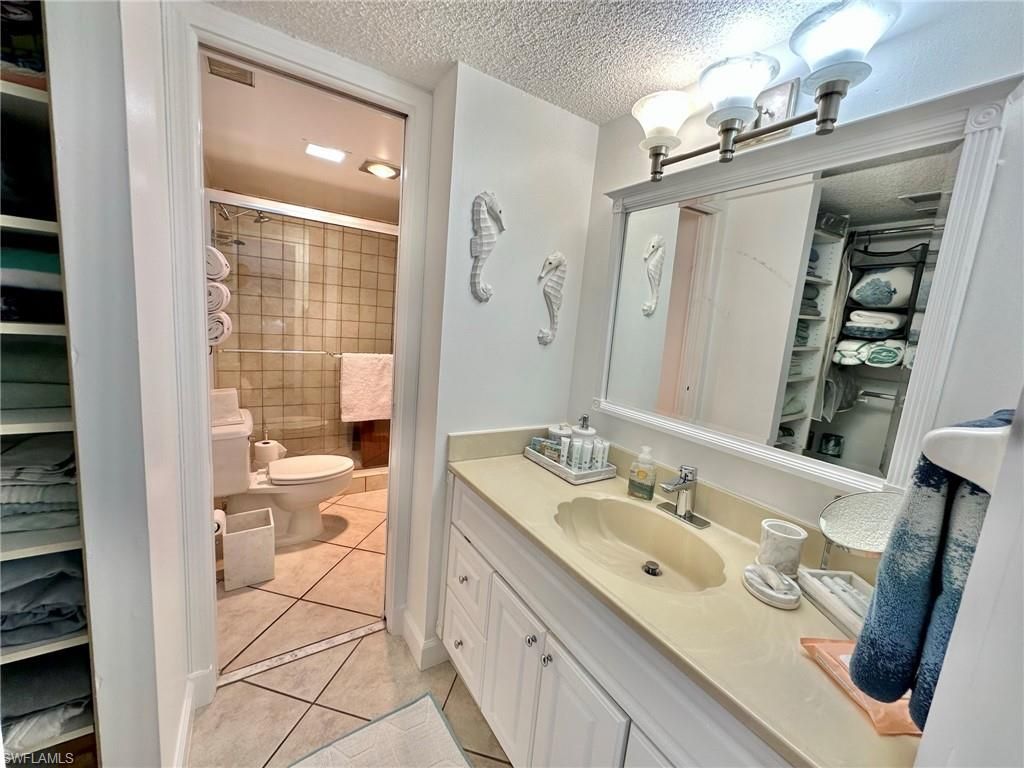 1 Bluebill Ave, Unit 604, Naples, FL 34108 Photo