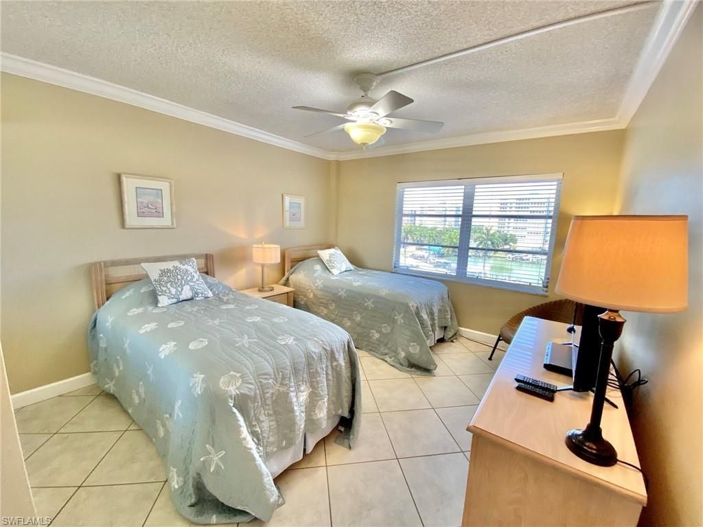 1 Bluebill Ave, Unit 604, Naples, FL 34108 Photo