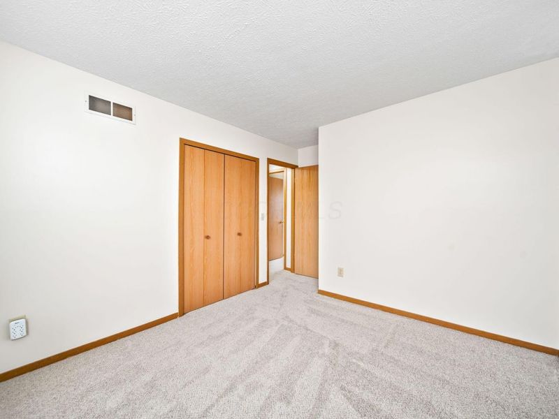 477 Courtland Lane, Pickerington, OH 43147 Photo 13