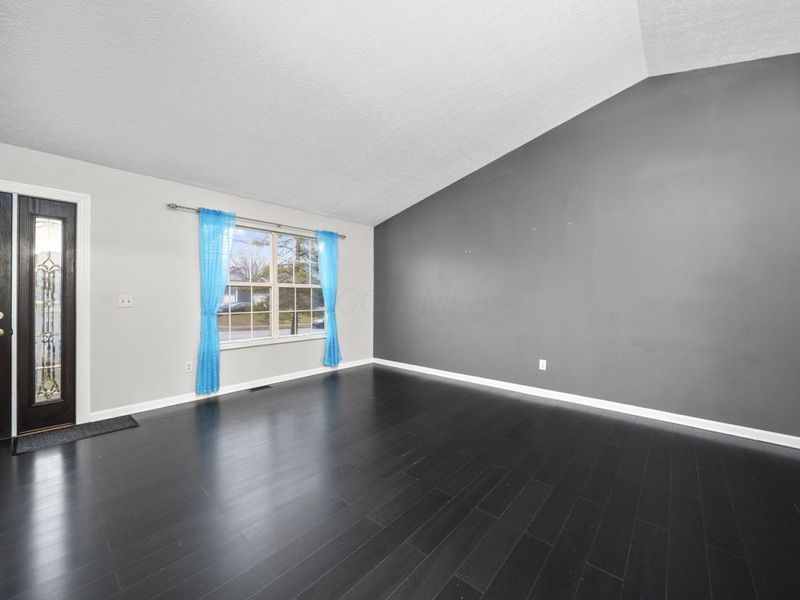 477 Courtland Lane, Pickerington, OH 43147 Photo 8