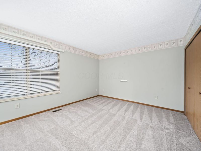 477 Courtland Lane, Pickerington, OH 43147 Photo 9