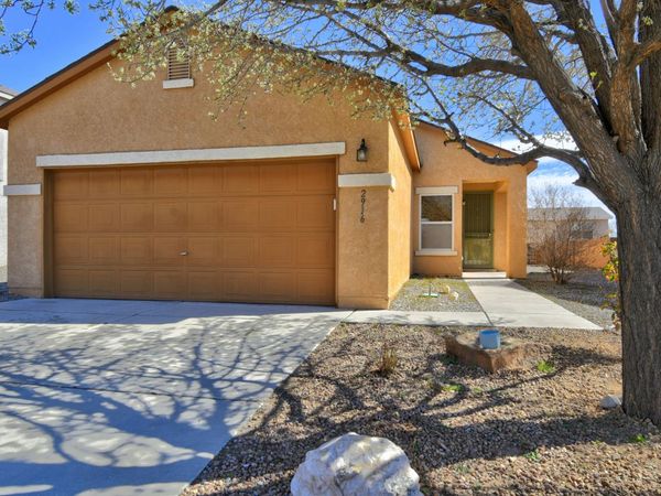 2916 MCKINNON Way SW, Albuquerque, NM 87121