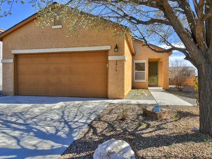 2916 MCKINNON Way SW Albuquerque, NM 87121