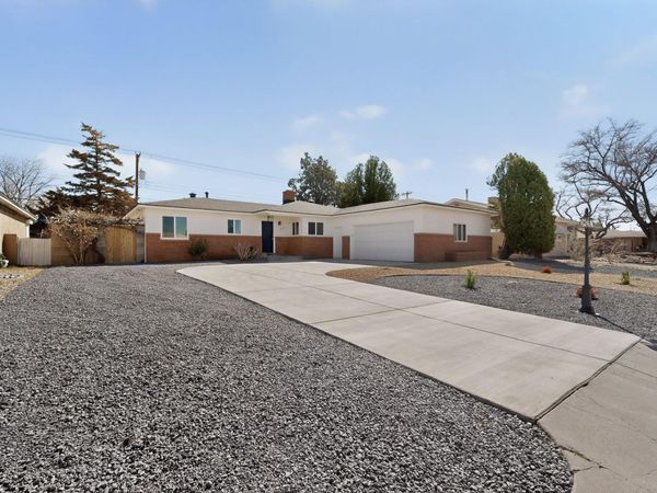 1404 Cagua Drive NE, Albuquerque, NM 87110