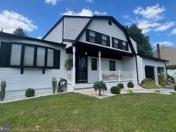 31 WOLFPACK ROAD, HAMILTON, NJ 08619