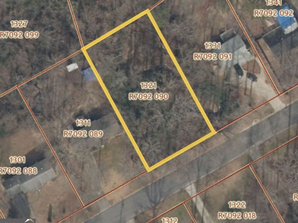 1321 Sommerset Drive, Lawrenceville, GA 30043