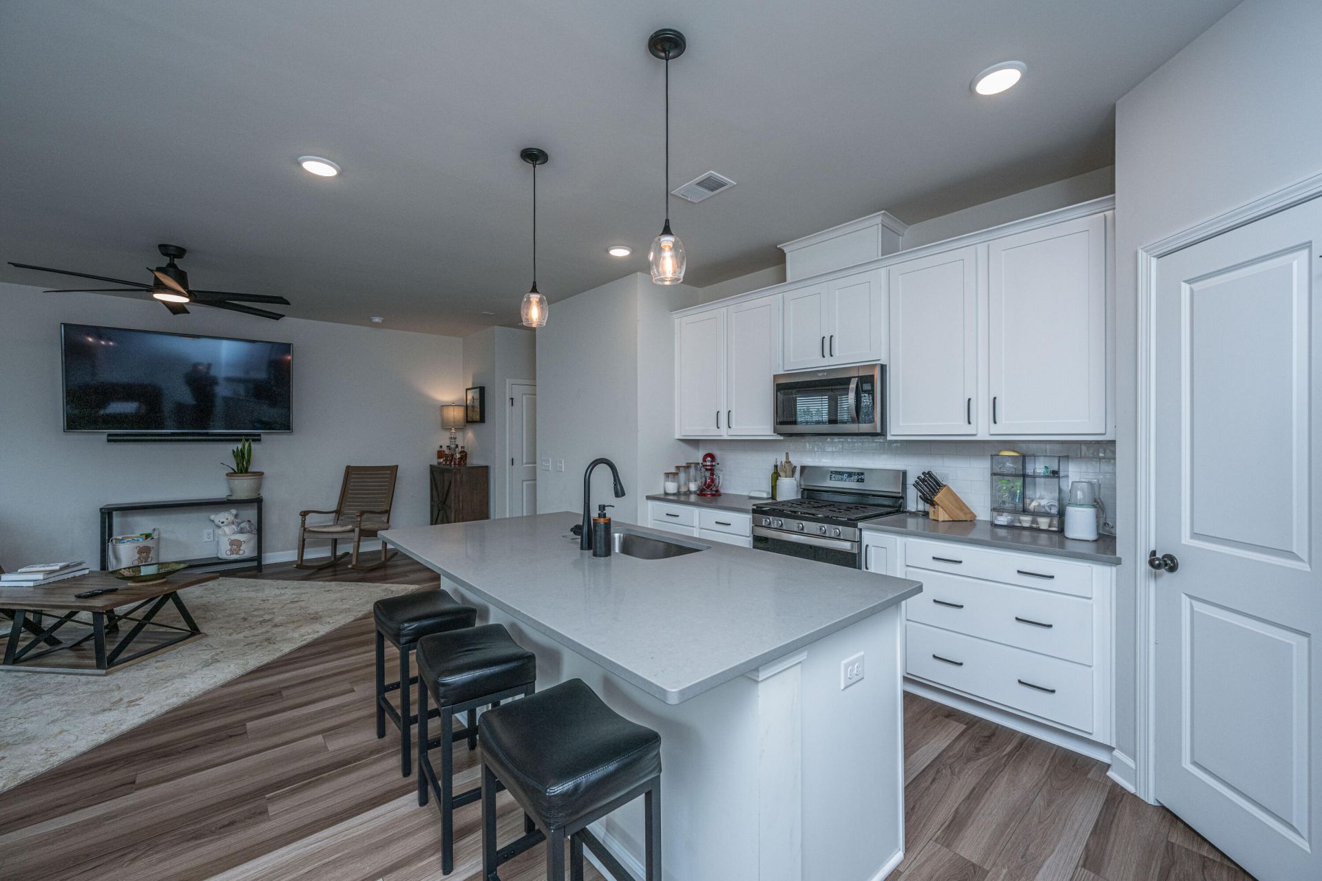 415 Navona Drive Photo 11