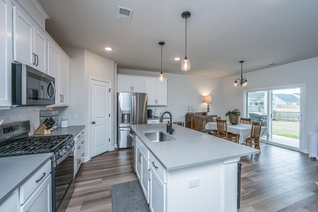 415 Navona Drive Photo 13