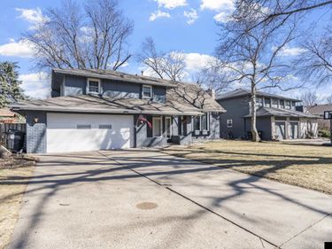 2517 S 167th Street, Omaha, NE 68130