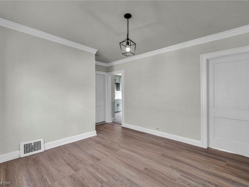 4306 Buechner Avenue, Unit up, Cleveland, OH 44109 Photo 13