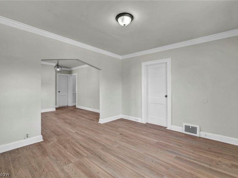 4306 Buechner Avenue, Unit up, Cleveland, OH 44109 Photo 16