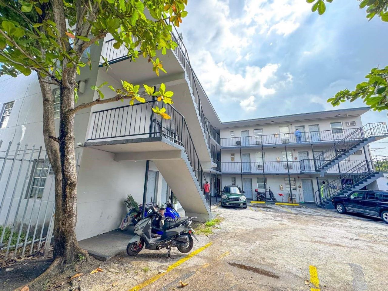 1261 NW 59th Street, Miami, FL 33142 Photo