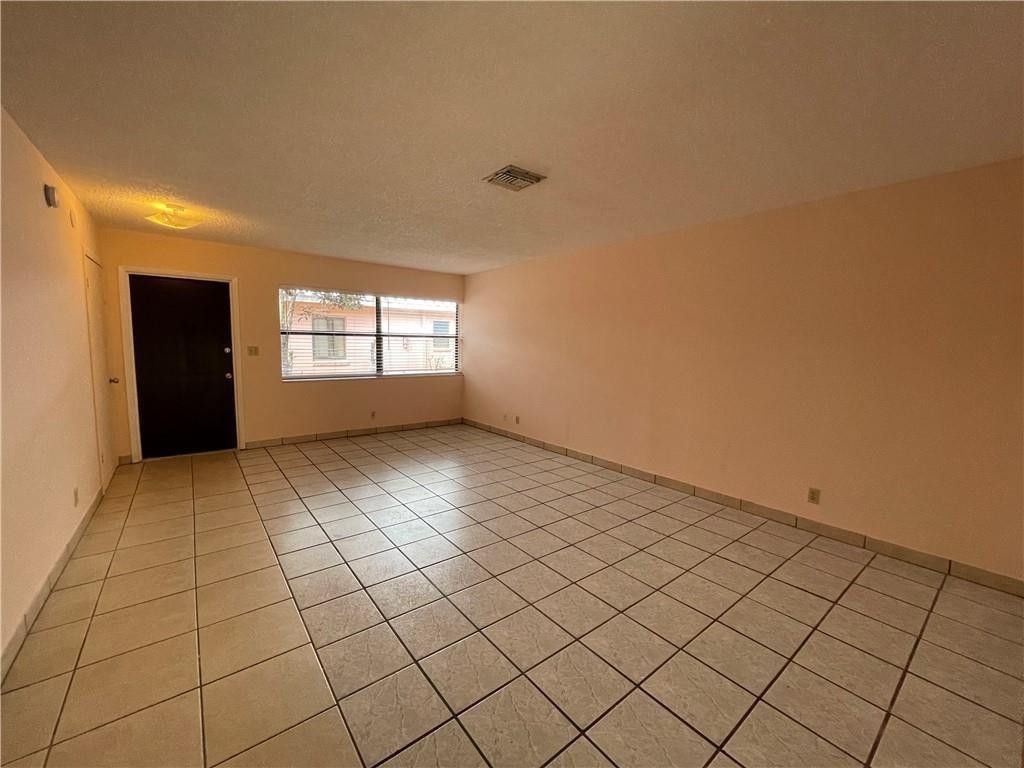 1112 NE 13th Avenue, Unit 2, Fort Lauderdale, FL 33304 Photo