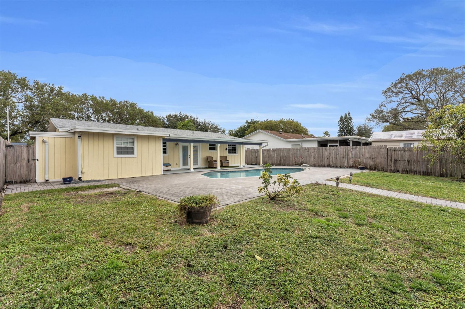 9860 NW 3rd Street, Pembroke Pines, FL 33024 Photo