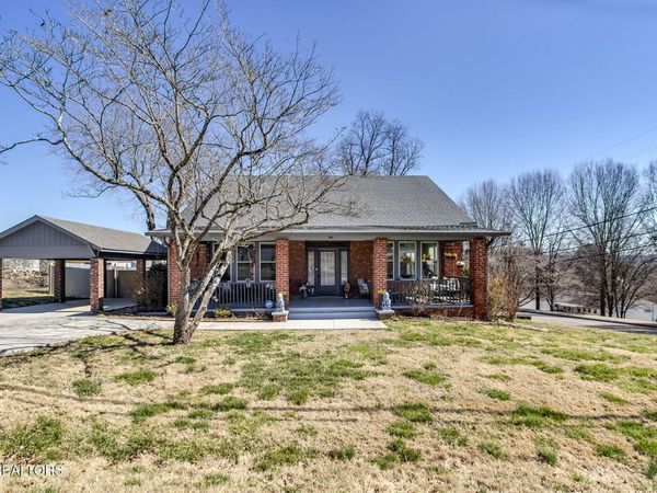 701 Gresham Rd, Knoxville, TN 37918