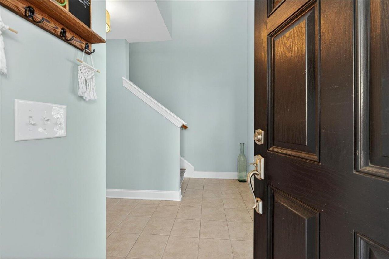 3620 Bagley Drive Photo 3