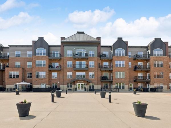 1800 Graham Avenue, Unit 325, Saint Paul, MN 55116