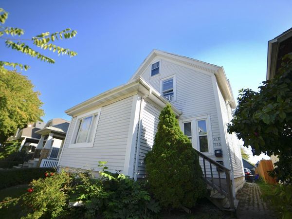 916 S 75th STREET, West Allis, WI 53214