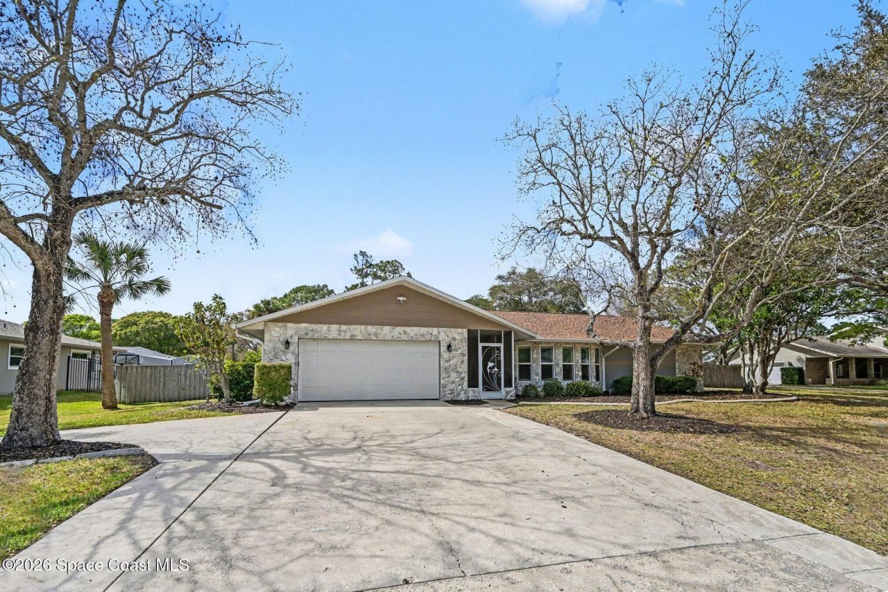 742 Penguin Avenue NE , Palm Bay, FL 32907 Photo