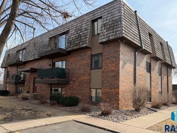 3544 S Gateway Blvd, Unit 104, Sioux Falls, SD 57106