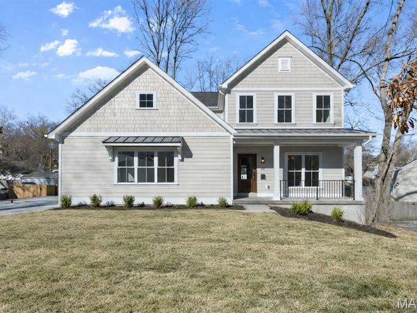 112 Oakwood Avenue, Webster Groves, MO 63119