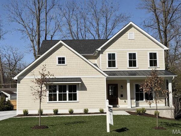 112 Oakwood Avenue, Webster Groves, MO 63119