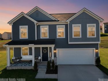 333 Saddleback Court, White Lake Twp, MI 48386