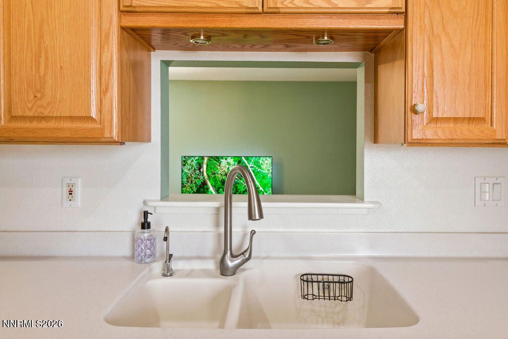 1495 Exeter Way, Reno, NV 89503 Photo