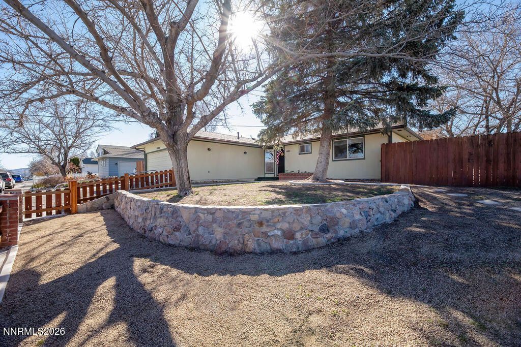1495 Exeter Way, Reno, NV 89503 Photo