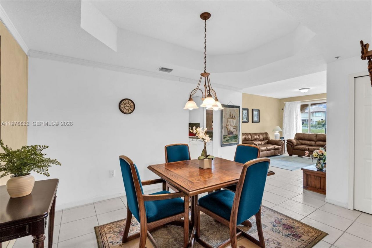 6700 NW 114th Ave, Unit 905, Doral, FL 33178 Photo