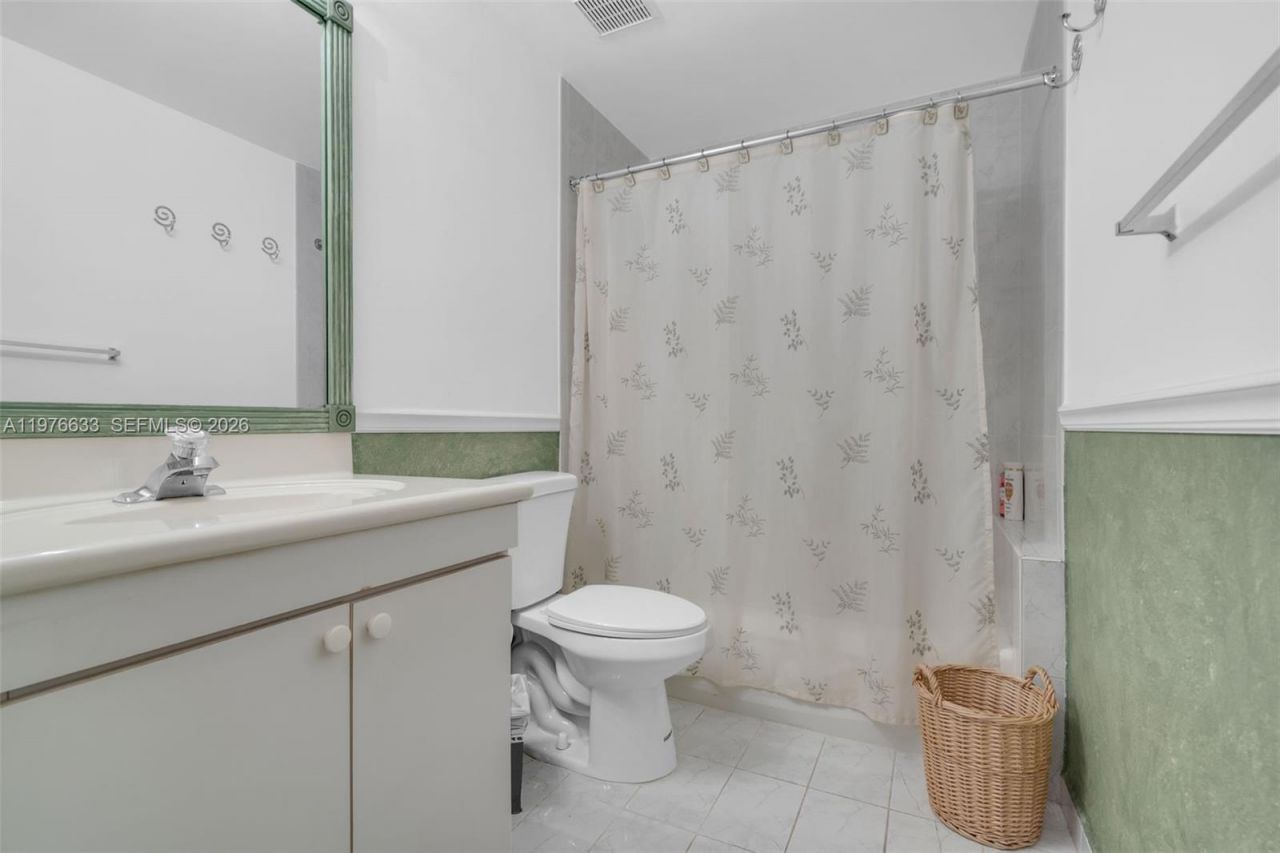 6700 NW 114th Ave, Unit 905, Doral, FL 33178 Photo