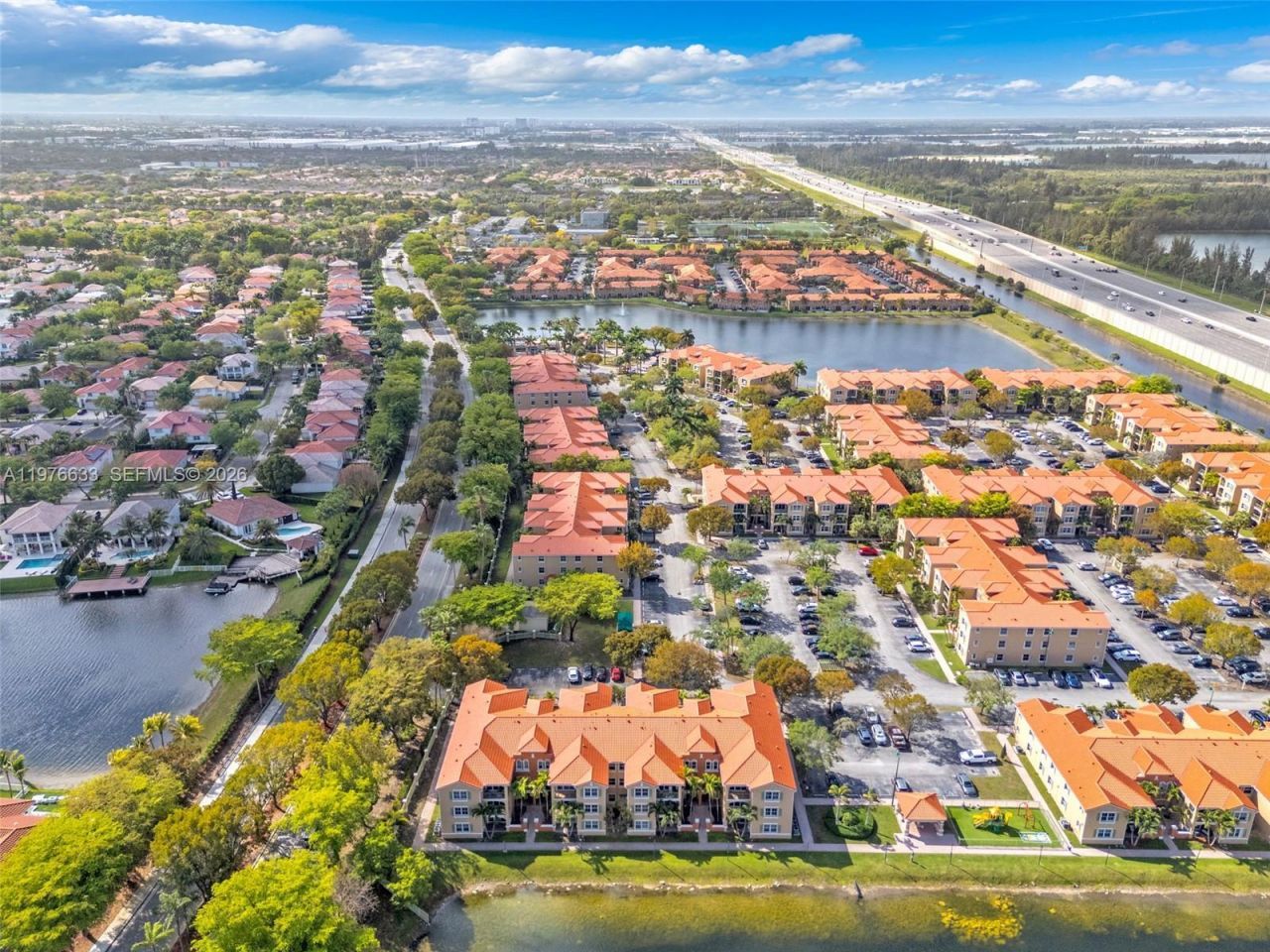 6700 NW 114th Ave, Unit 905, Doral, FL 33178 Photo