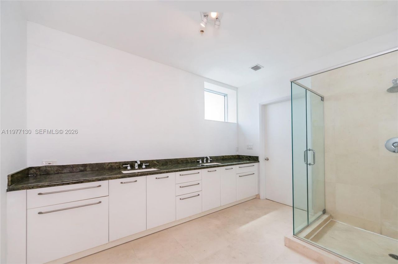 7934 West Dr, Unit 1101, North Bay Village, FL 33141 Photo