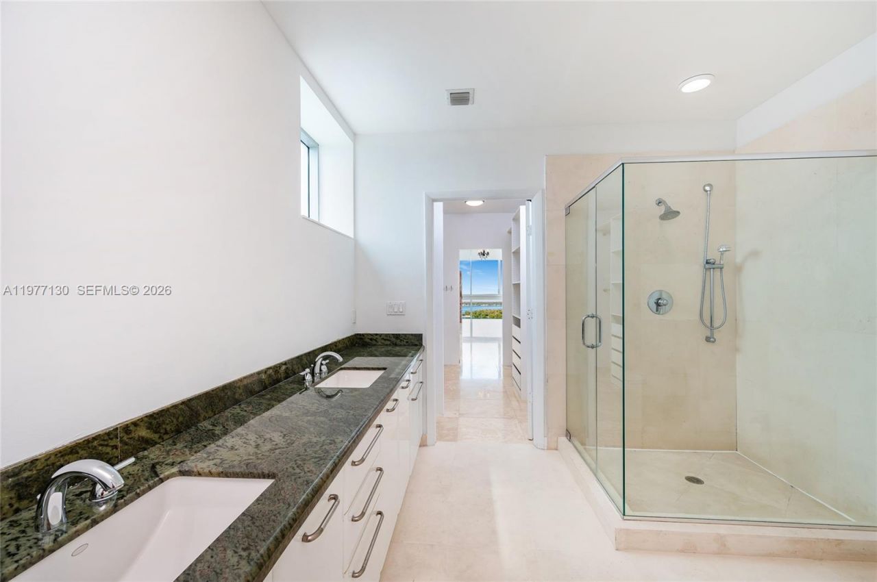 7934 West Dr, Unit 1101, North Bay Village, FL 33141 Photo