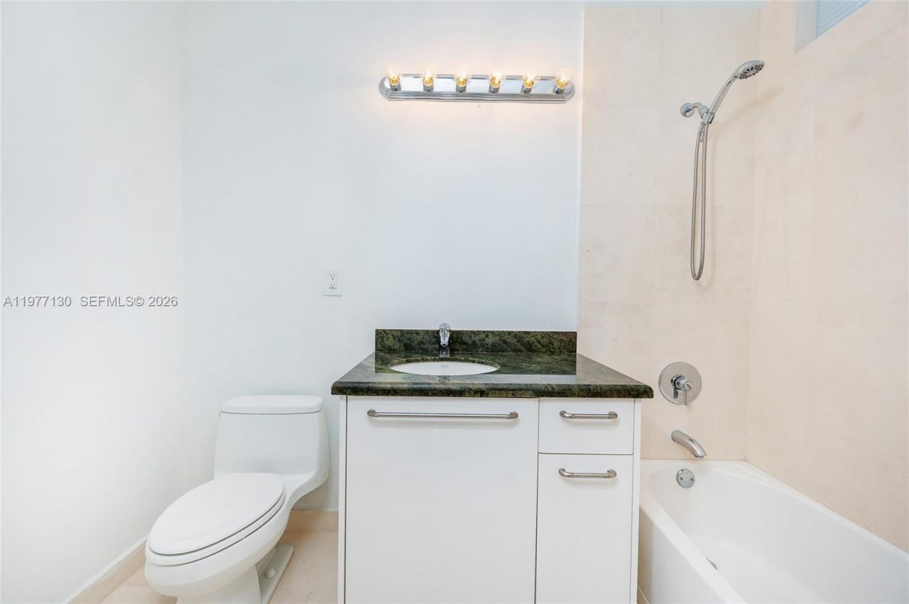 7934 West Dr, Unit 1101, North Bay Village, FL 33141 Photo