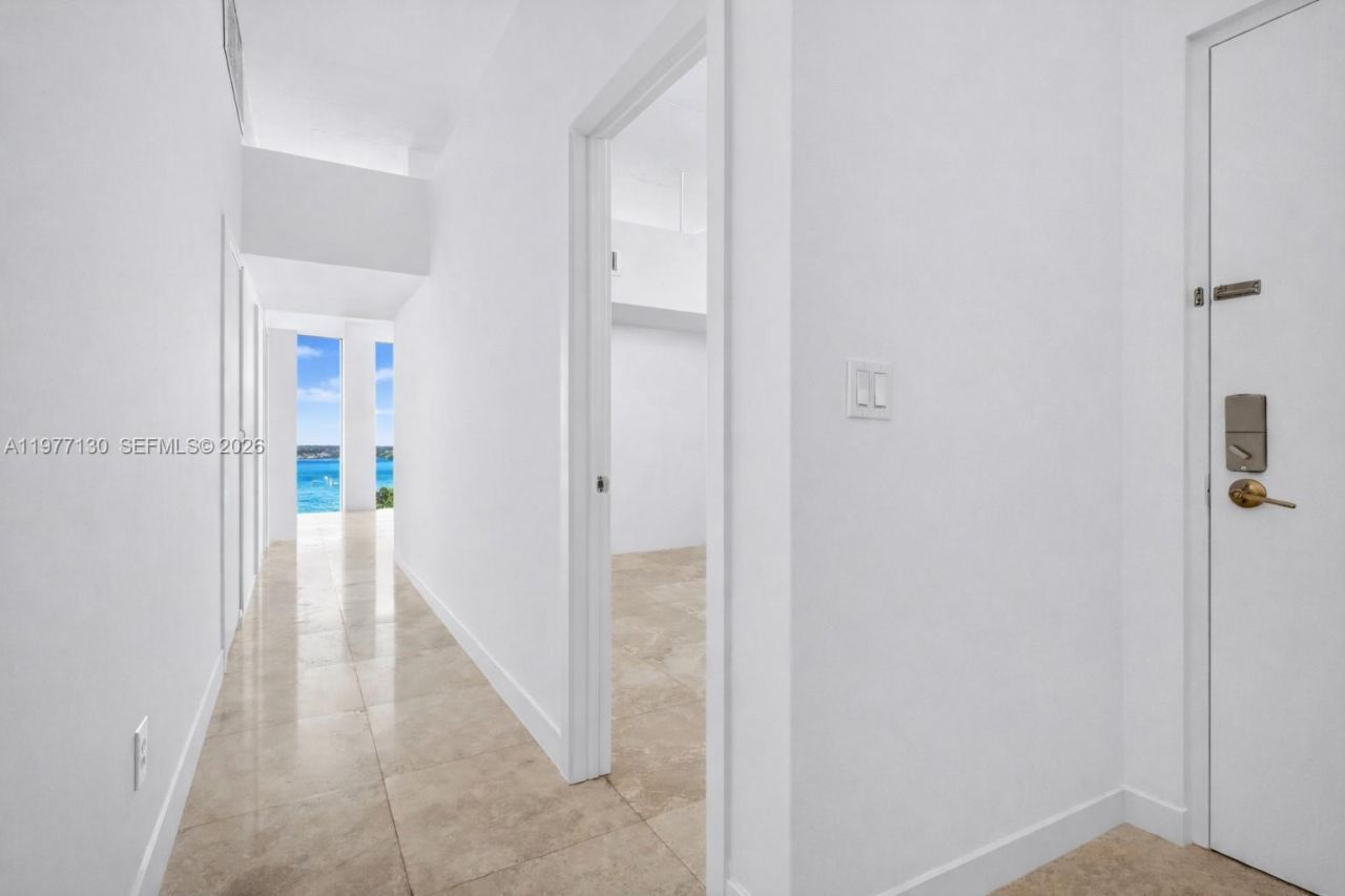 7934 West Dr, Unit 1101, North Bay Village, FL 33141 Photo