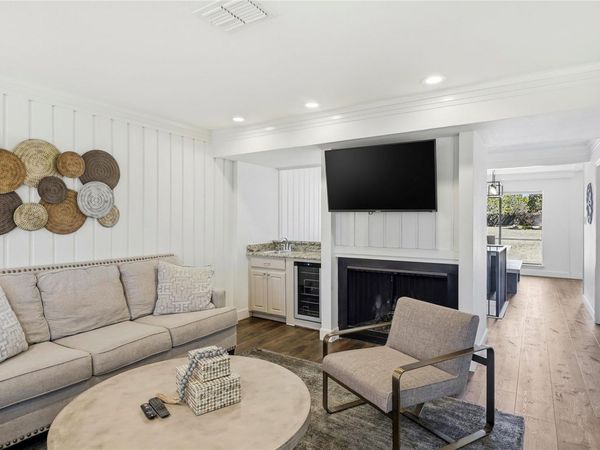 133 World Of Tennis SQ, Lakeway, TX 78738
