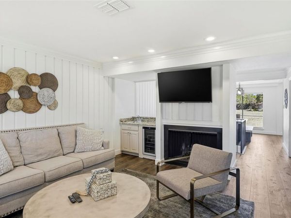 133 World Of Tennis SQ, Lakeway, TX 78738