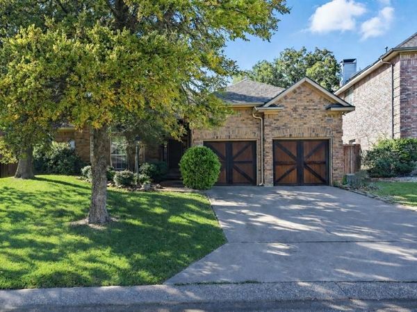 2680 Creekside Court , Highland Village, TX 75077