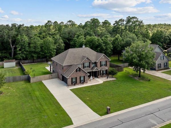 5528 Heatherton Rd, Milton, FL 32570