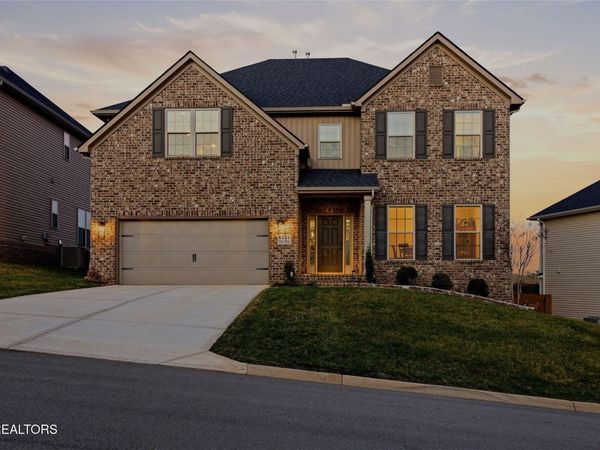 8735 Yellow Aster Rd, Knoxville, TN 37931