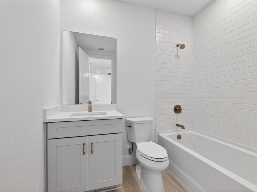 Property Image 80
