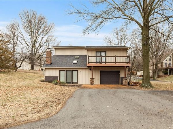 511 Southwest Drive, Warrensburg, MO 64093