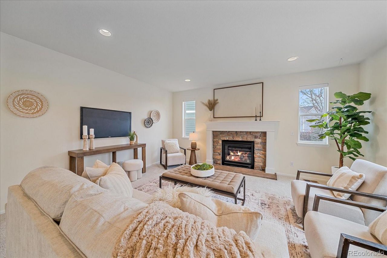 3098 Meadowbrook Place, Dacono, CO 80514 Main Photo