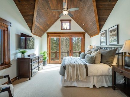 7401 Larkspur Lane, Truckee, CA 96161 Photo