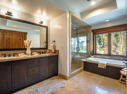 7401 Larkspur Lane, Truckee, CA 96161 Photo