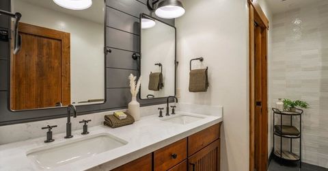 7401 Larkspur Lane, Truckee, CA 96161 Photo