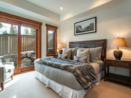 7401 Larkspur Lane, Truckee, CA 96161 Photo